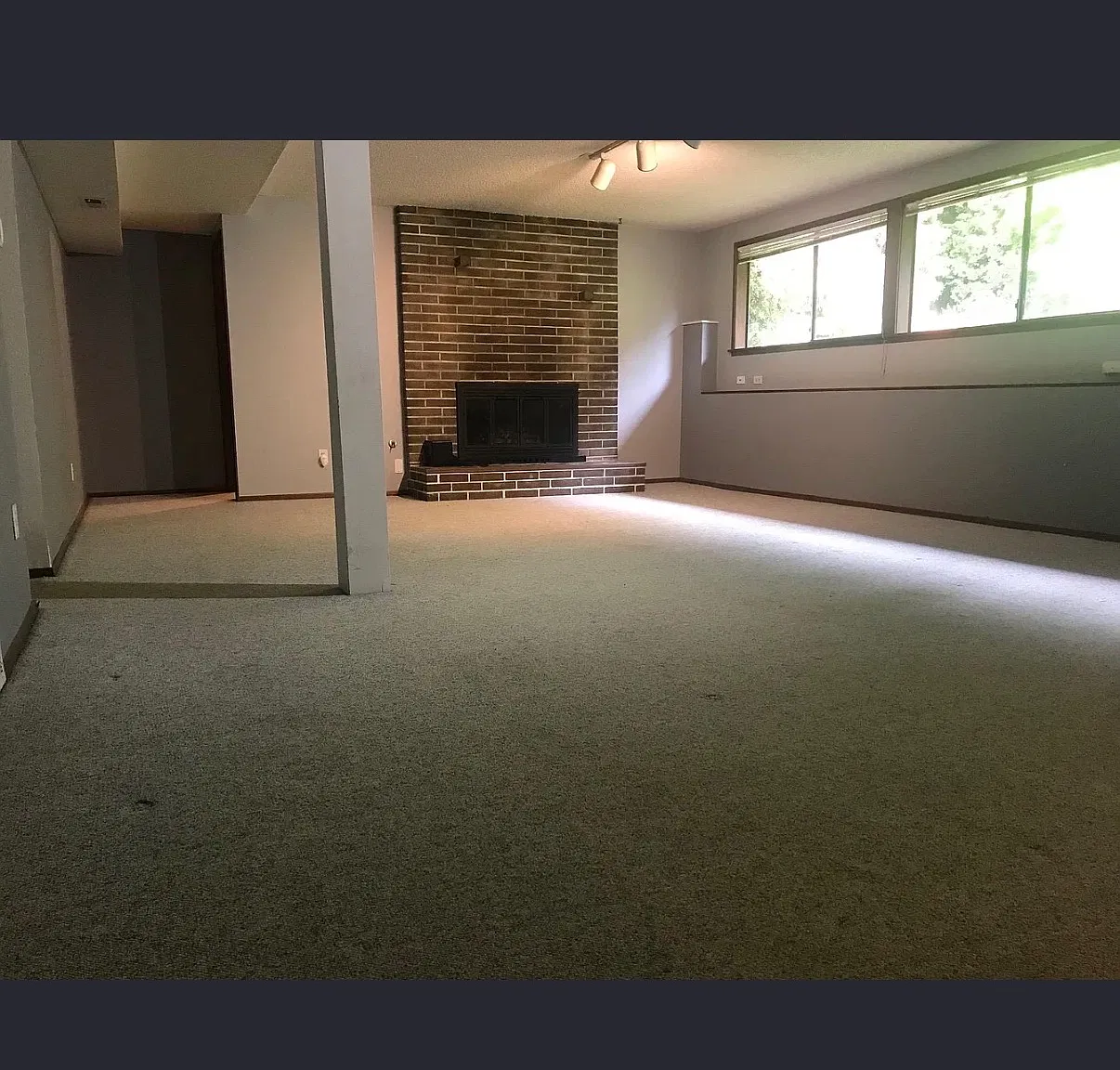 3 bed, 1.5 bath, 850 sqft, $3,500 — Photo 2