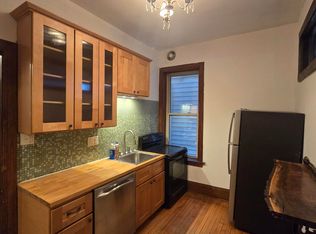 522 W National Ave #202, Milwaukee, WI 53204