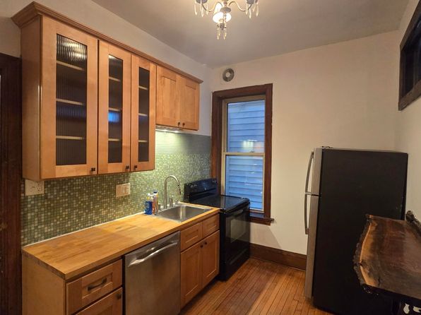 522 W National Ave #202
