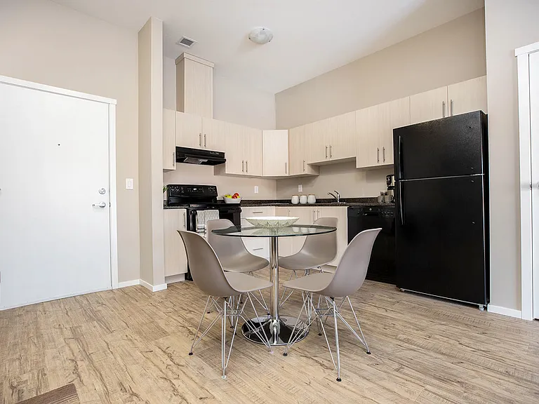 3057 Ness Ave — Photo 4