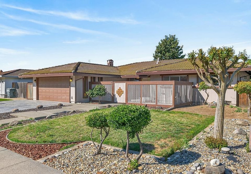 1st image of 7394 Farm Dale Way
