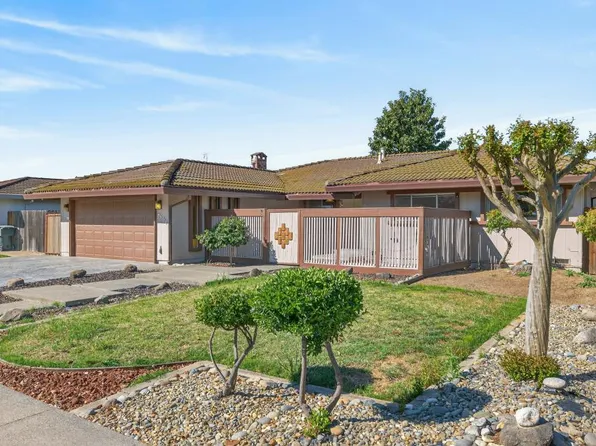 7394 Farm Dale Way, Sacramento, CA 95831