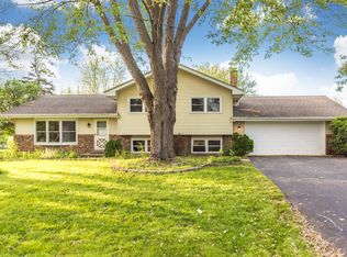 28W744 Wagner Rd, Naperville, IL 60564