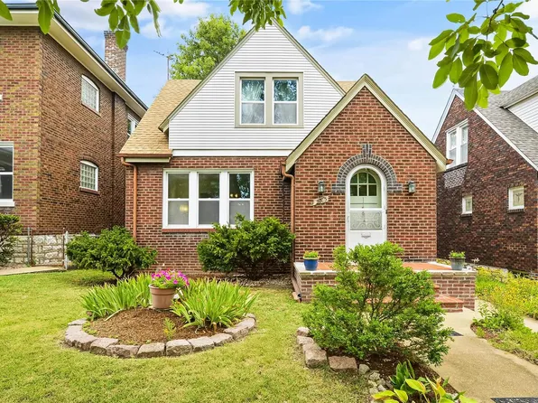 5015 Lindenwood Ave, Saint Louis, MO 63109