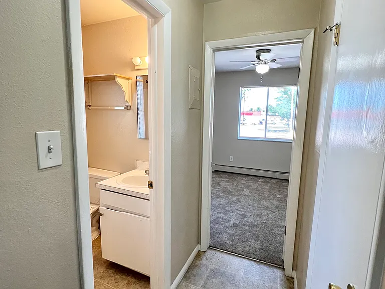 2924 N Arcadia Street — Photo 5