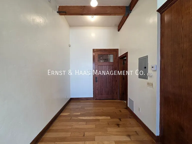 800 S Pacific Ave #201 — Photo 3