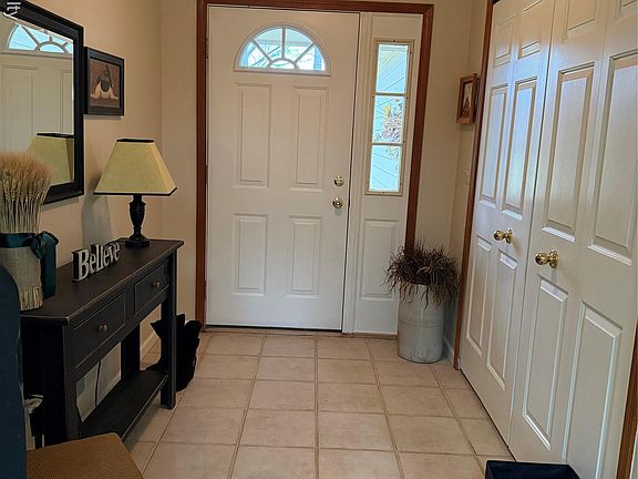 2nd image of 660 E Allen Rd