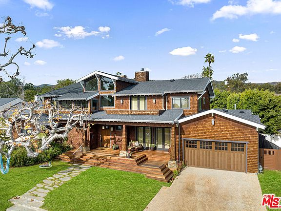 3rd image of 1141 Villa View Dr