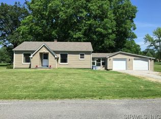 106 N Henrietta St, Okawville, IL 62271
