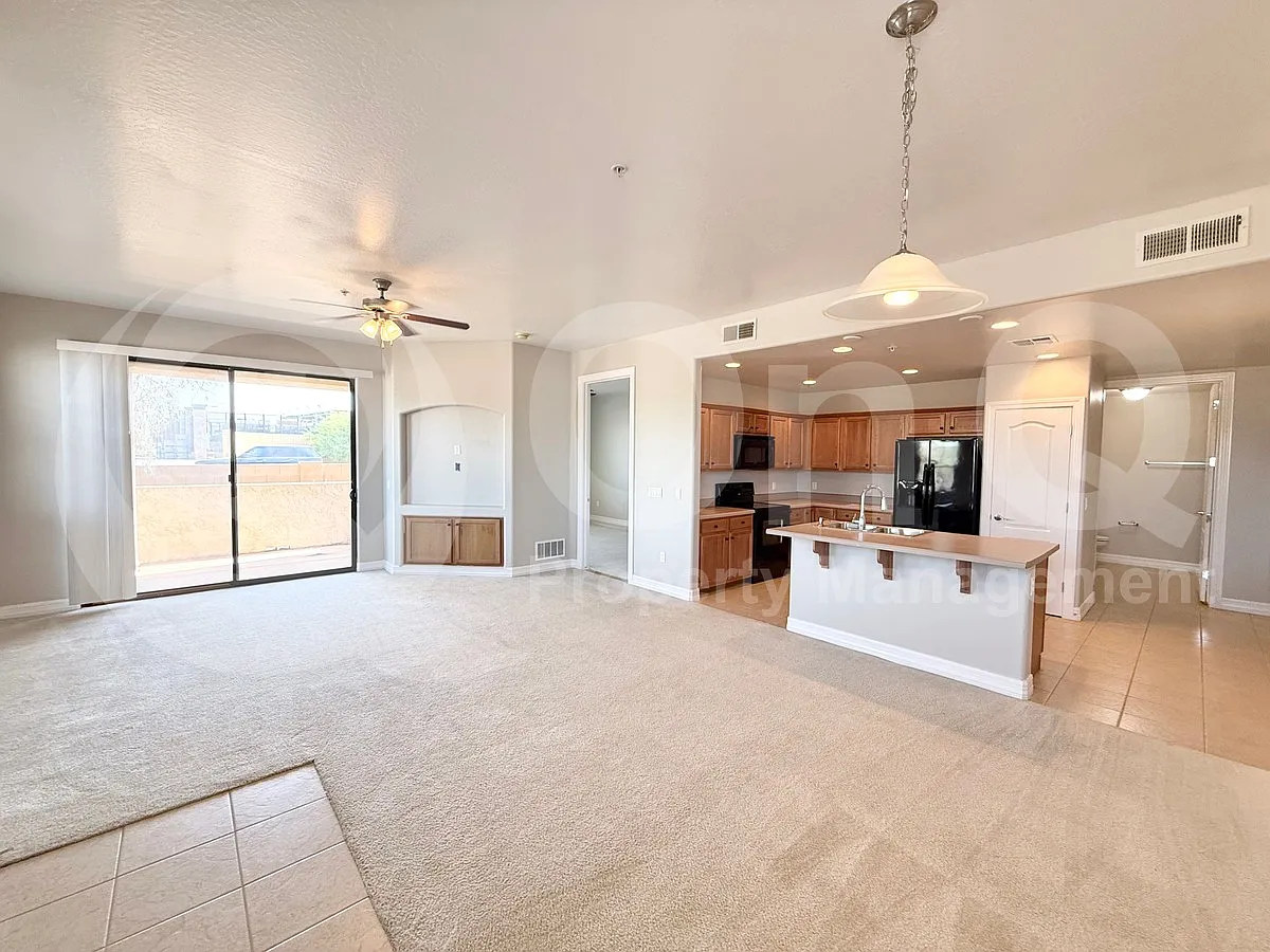 2 bed, 2.0 bath, 1495 sqft, $1,325 — Photo 4