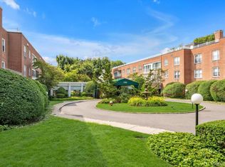 1390 Broadway #107, Hewlett, NY