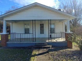 102 Old Siam Rd, Elizabethton, TN 37643