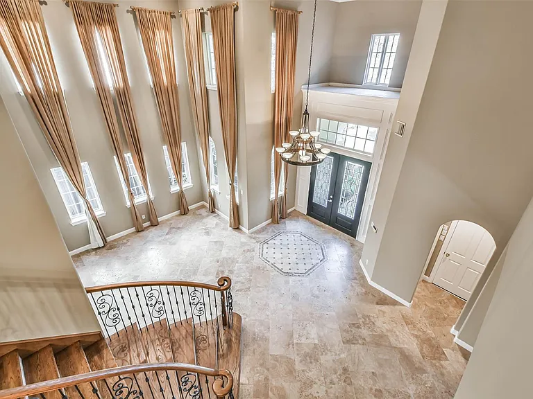 11511 Gallant Ridge Ln — Photo 34