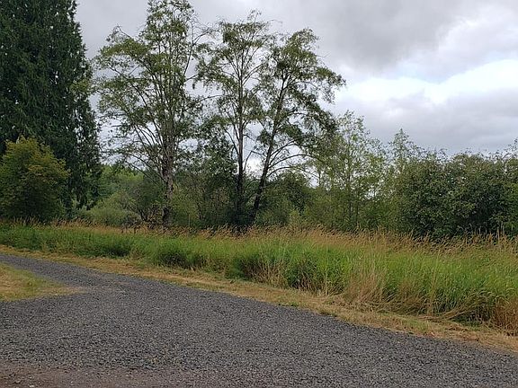 3rd image of 196 Jensen Rd Lot 2