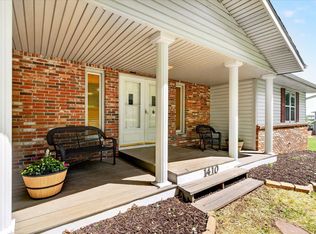 1410 S Briar Ave, Springfield, MO 65809