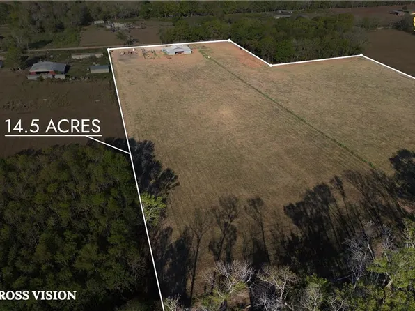 907 Bordelonville Rd, Moreauville, LA 71355