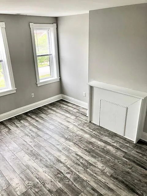 2 bed, 1.5 bath, 900 sqft, $2,000 — Photo 3
