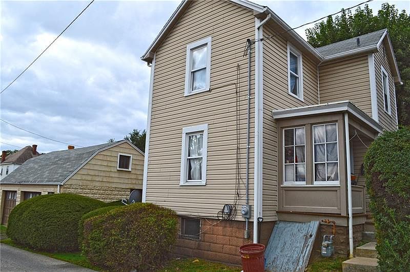 2nd image of 233 Shirls Ave