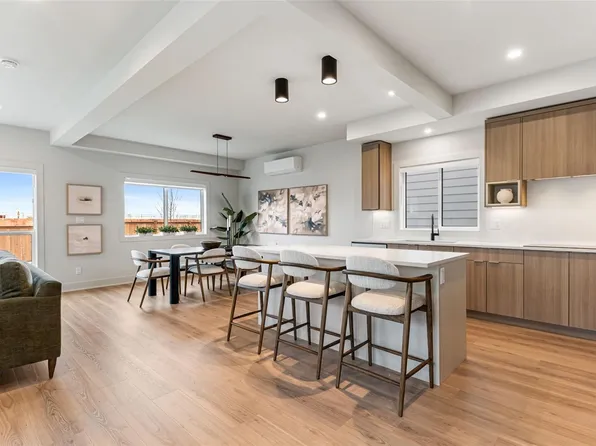 3587 Temperate Pl, Colwood, BC V9C 0T3