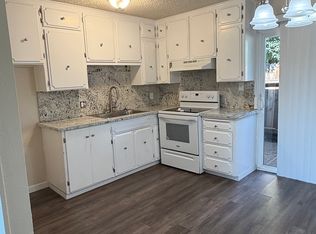 1720 W Ashlan Ave, Fresno, CA 93705