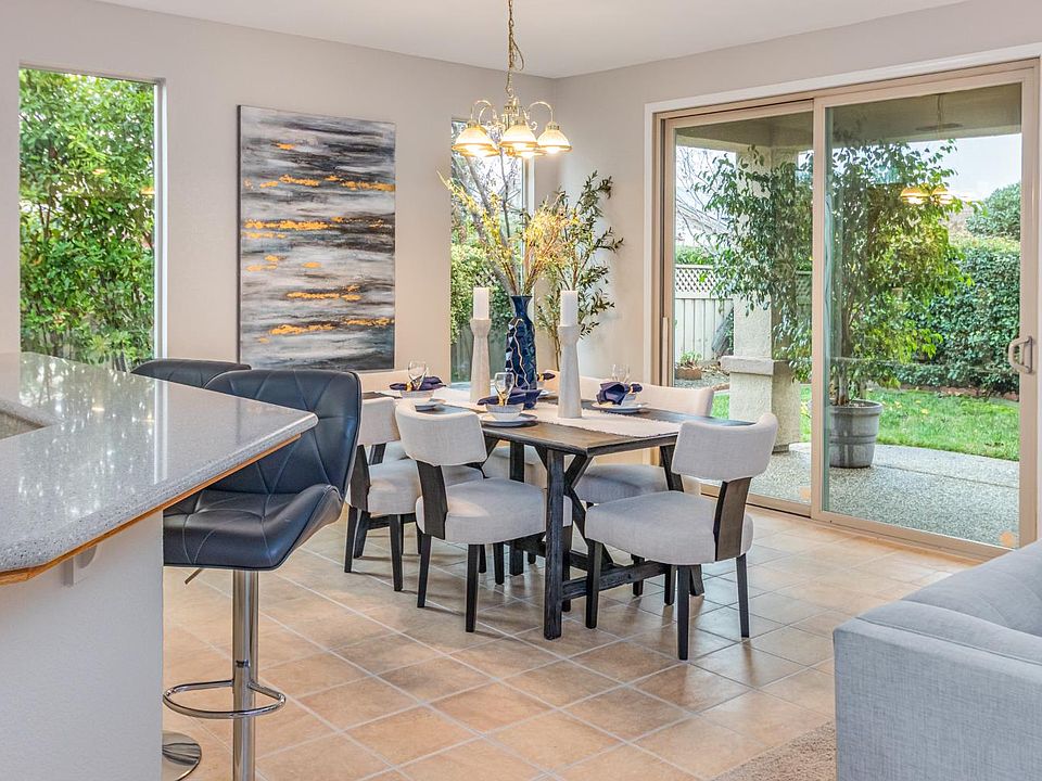 1st image of 978 Gold Nugget Cir