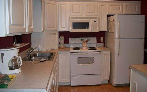 3rd image of 2532 Hidden Creek Cir