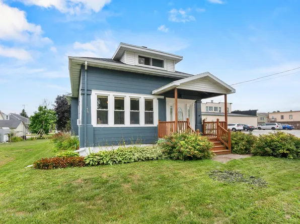 108 Lilac Dr, Francis Creek, WI 54214