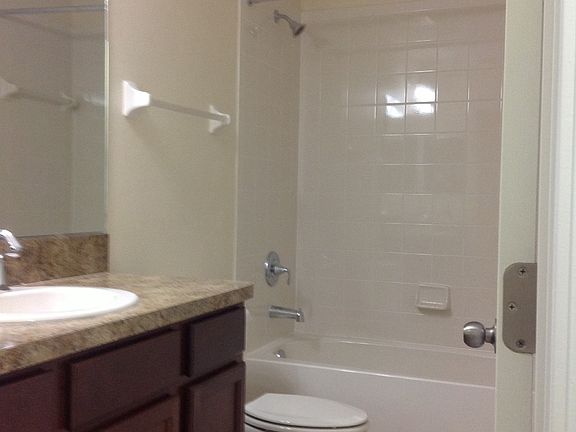 5th image of 300 Carina Cir