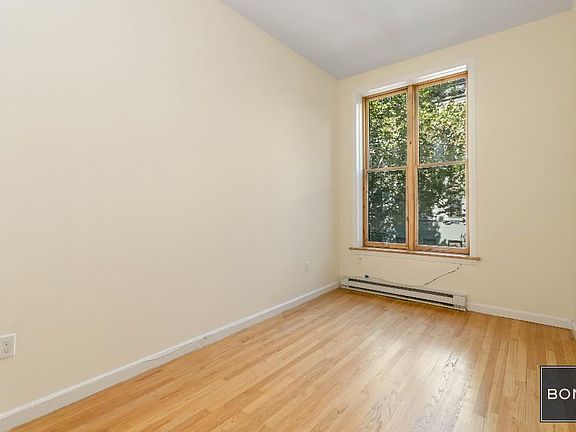 2nd image of 30 W 76th St APT 4