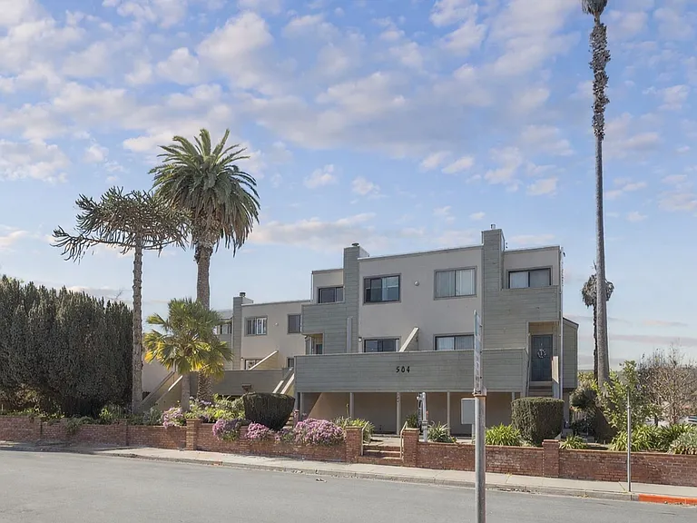 504 Ocean Ave #4 — Photo 30
