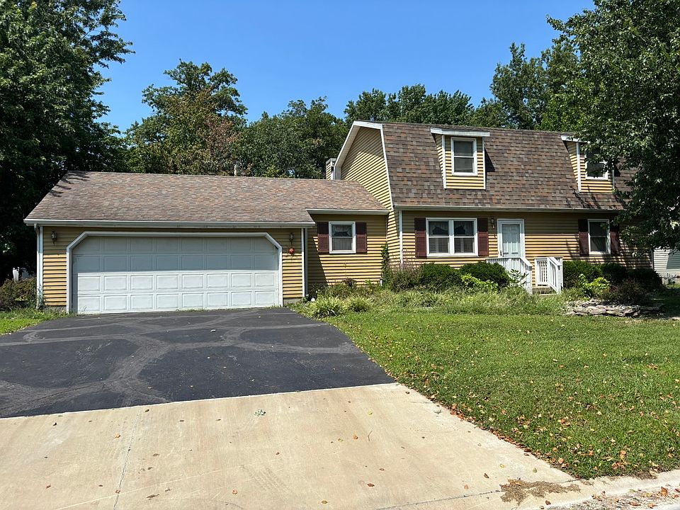 1st image of 217 Woodland Dr