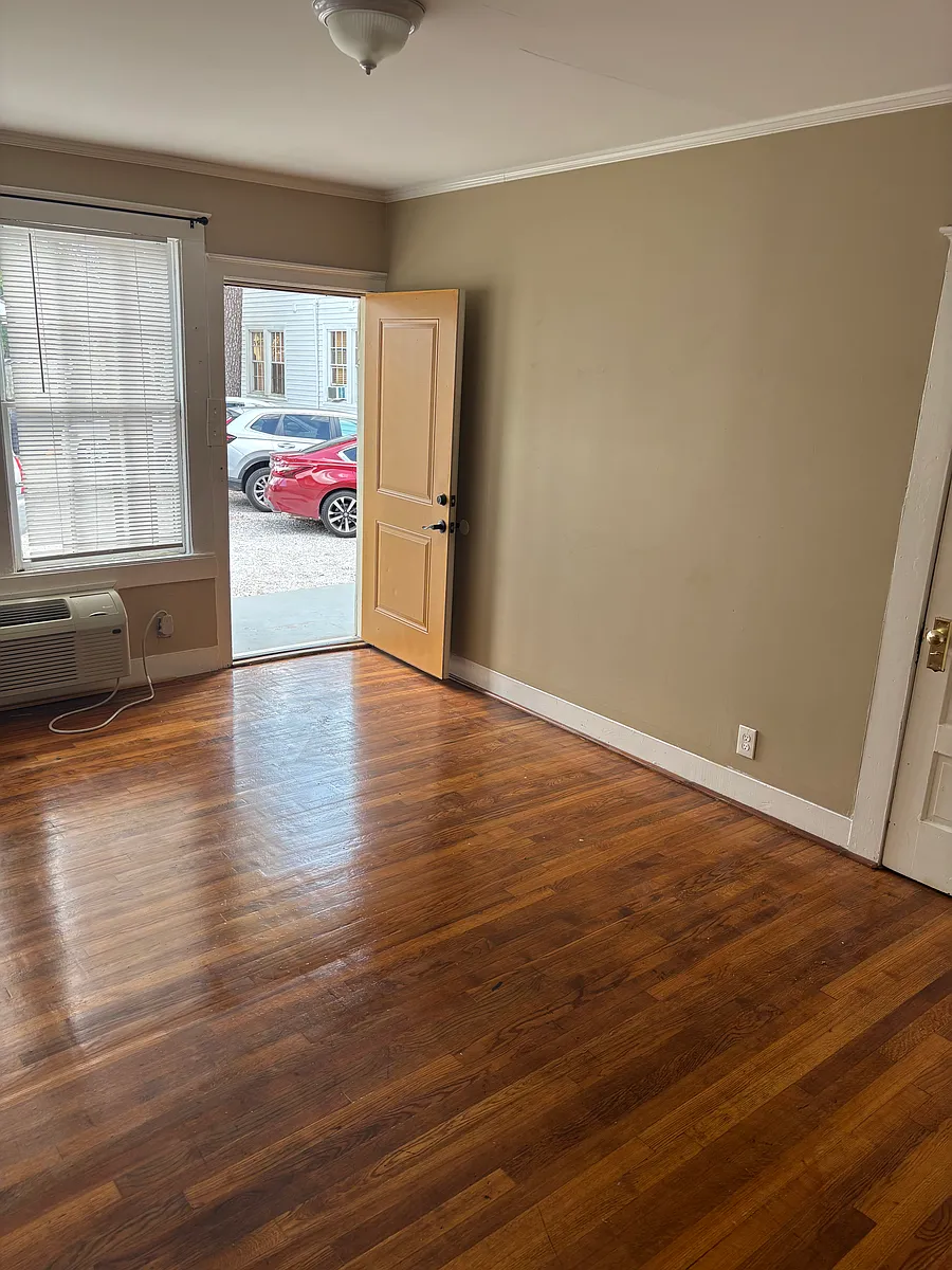 Building Photo - 157 E State St #1