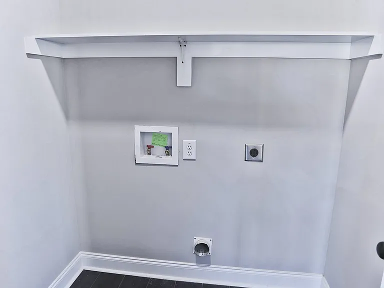 851 Jersey Dr — Photo 36