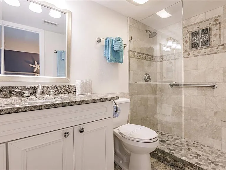 1055 W Peppertree Dr #805AA — Photo 23