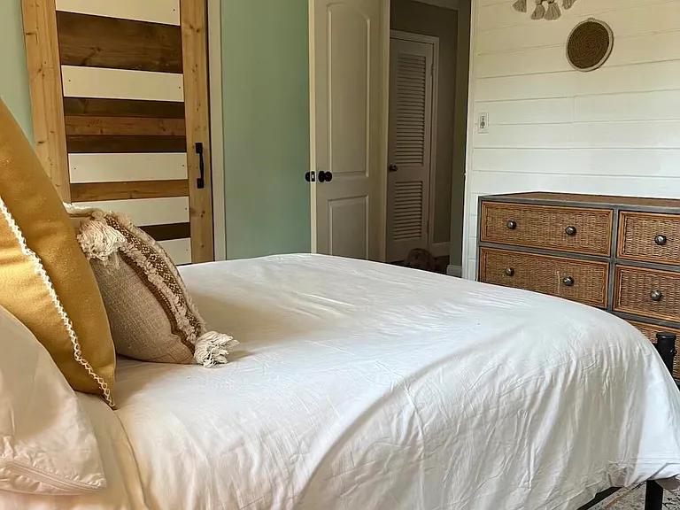 701 SW Bryant Ave — Photo 10