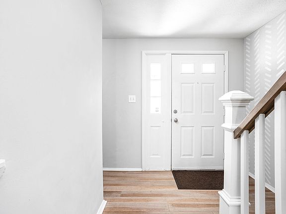 5th image of 9430 Aspen Grove Ln