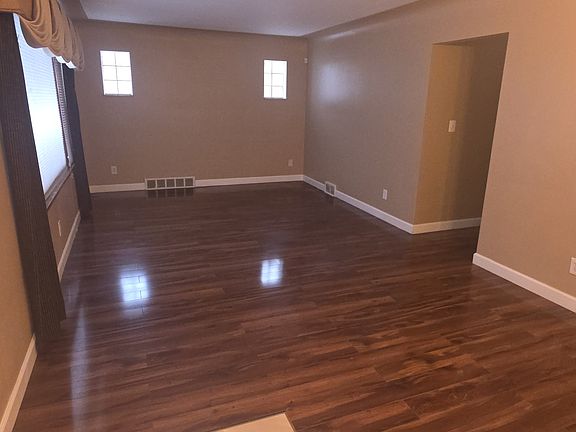 3rd image of 14921 Tireman Ave