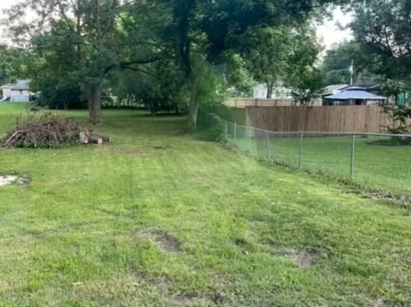 1813 Countryman St, Dyersburg, TN 38024