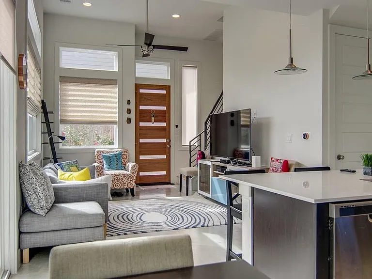 1702 W Saint Johns Ave #B — Photo 10