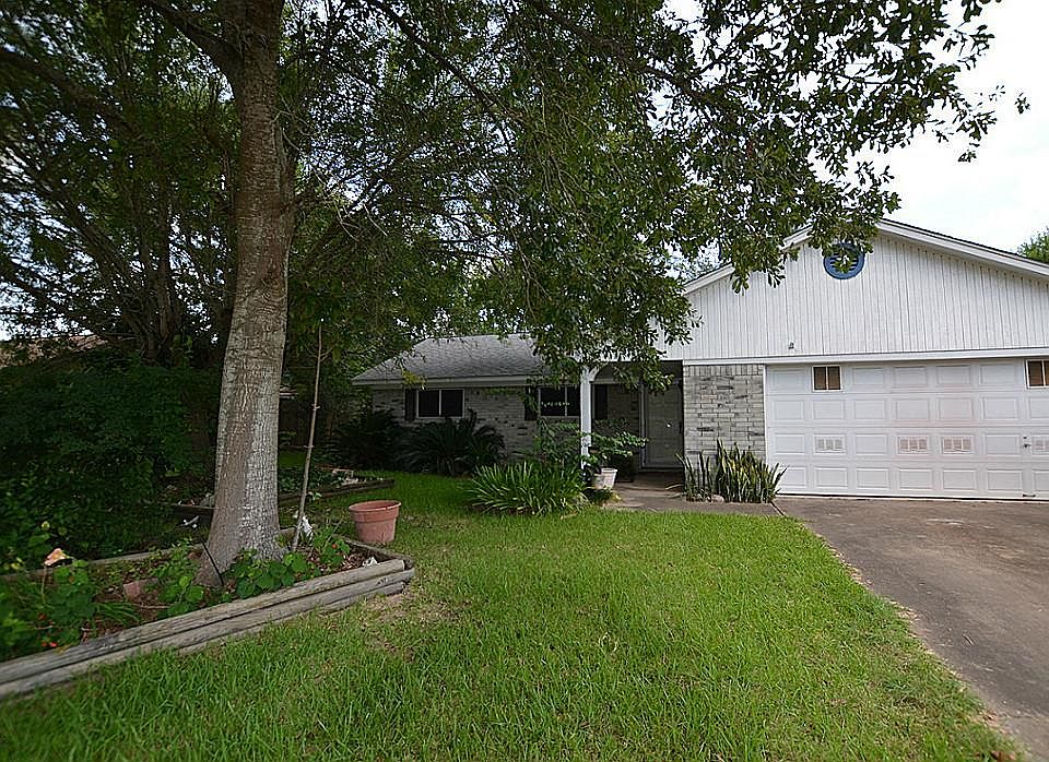 1st image of 2311 Goldenrod St