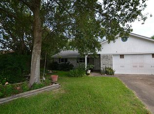 2311 Goldenrod St, Highlands, TX 77562
