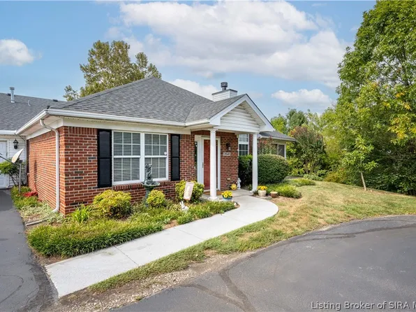 3541 Stonecreek Circle #D, Jeffersonville, IN 47130