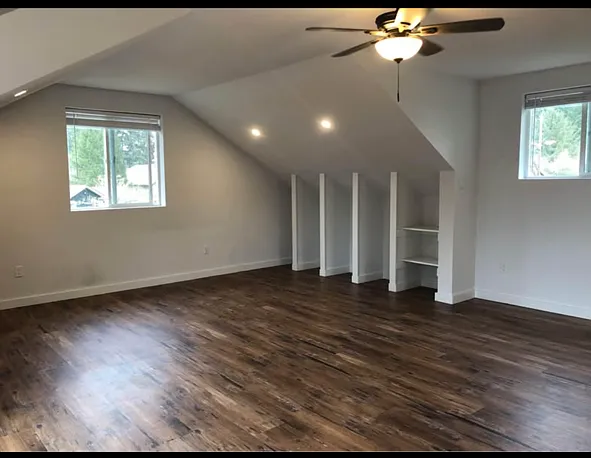 235B NE Metcalf Ave #B — Photo 6