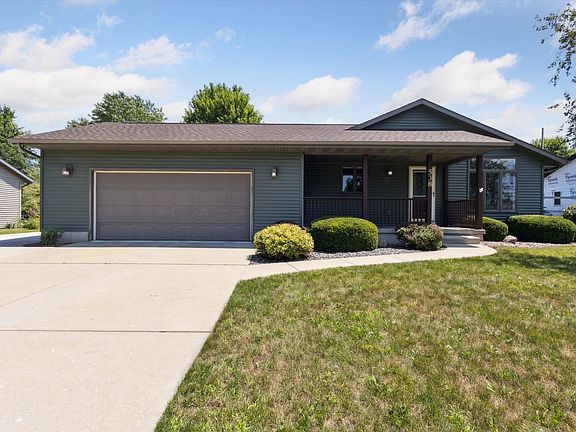2nd image of 538 Gold Coast Ln