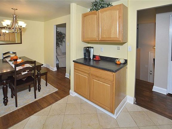 5th image of 105 Sioux Dr