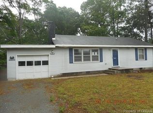 349 N Shore Rd, Locust Hill, VA 23092