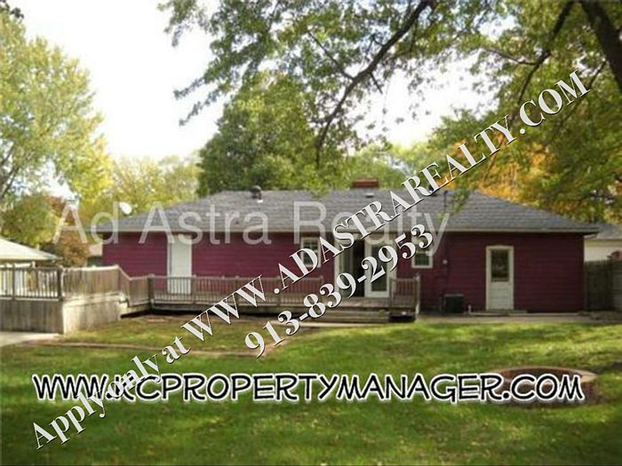 2nd image of 7408 Hedges Ave