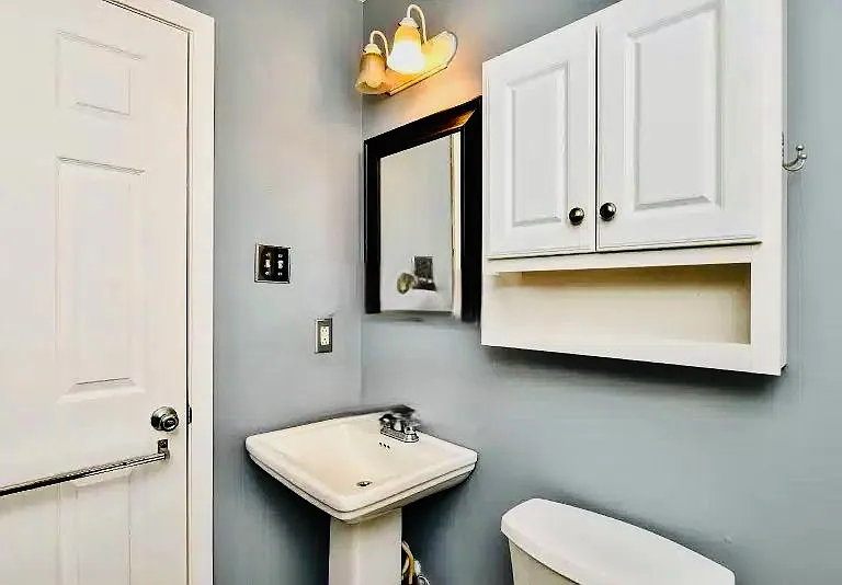 1092 Hampton Rd — Photo 4