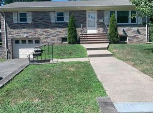 45 Jackson Ave, Pompton Plains, NJ 07444