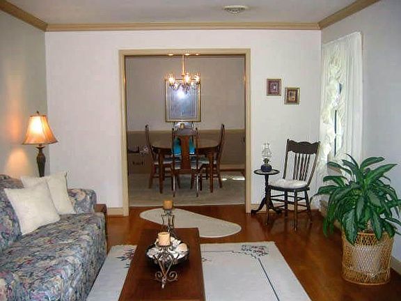 Beautiful Hardwood flooring in the Living Room